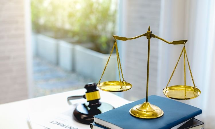 Добър адвокат Варна