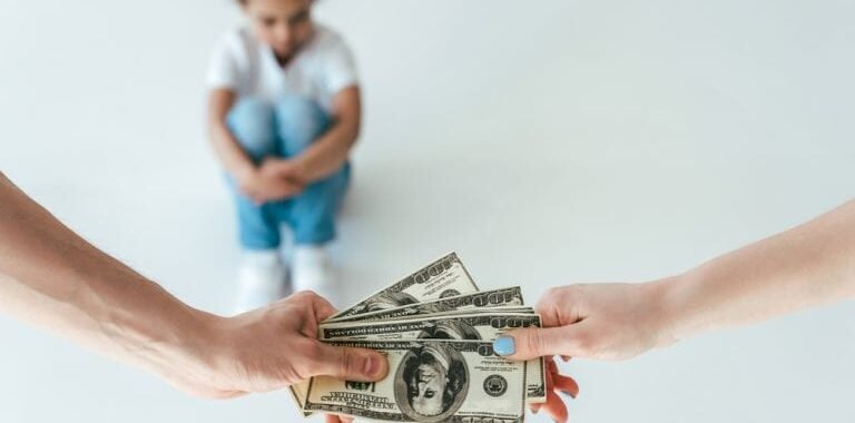 Минимална издръжка за дете 2027 година – какъв ще бъде размерът?